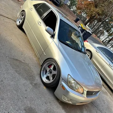 2001 Lexus IS300