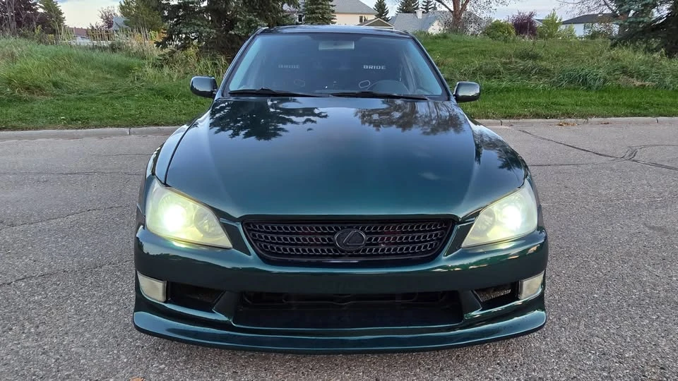2001 Lexus IS 1st Gen - Image 2 of 15