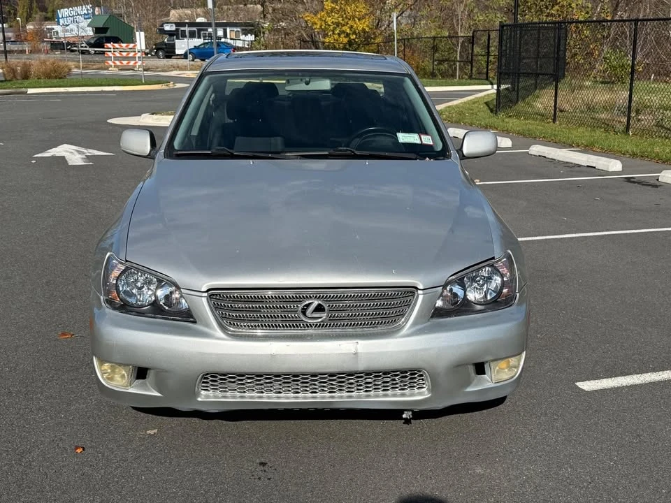 2001 Lexus IS 1st Gen - Image 2 of 16