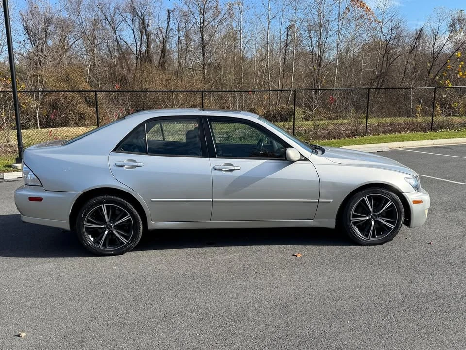 2001 Lexus IS 1st Gen - Image 7 of 16