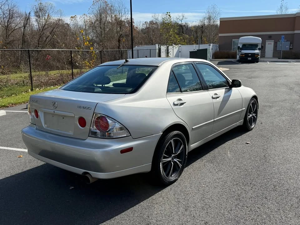 2001 Lexus IS 1st Gen - Image 6 of 16