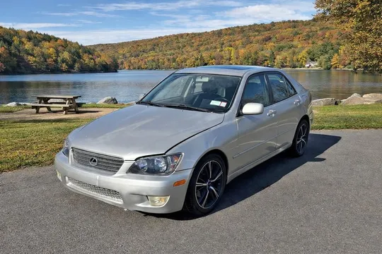 2001 Lexus IS300