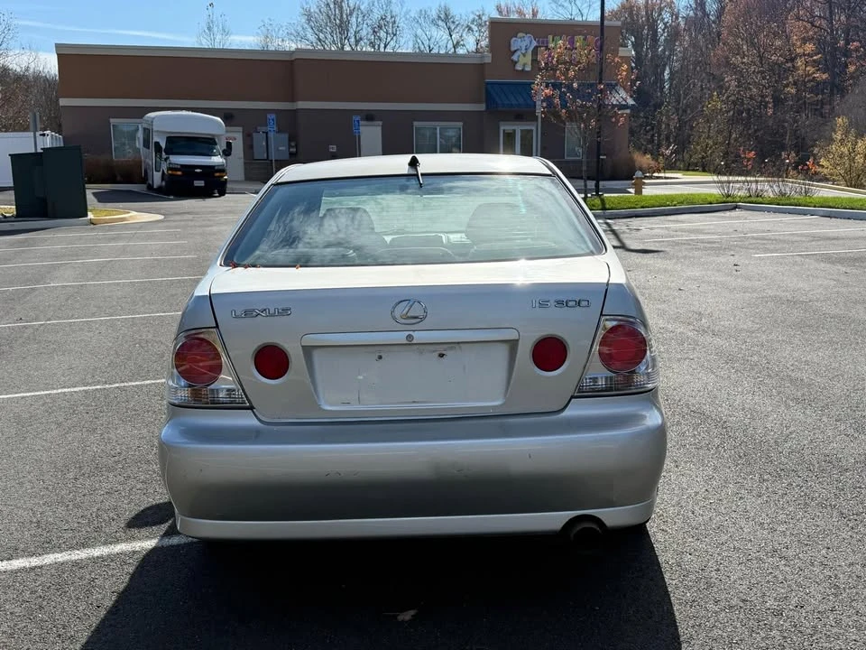 2001 Lexus IS 1st Gen - Image 6 of 16
