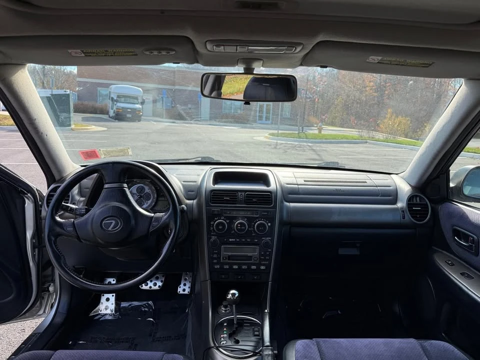 2001 Lexus IS 1st Gen - Image 14 of 16