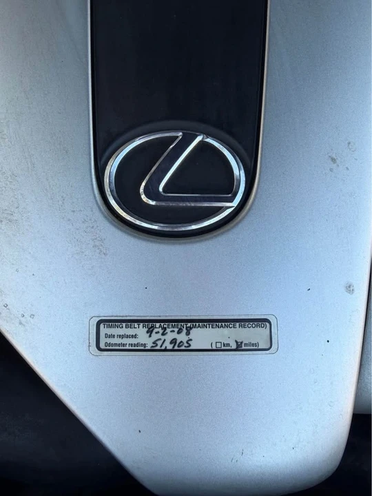 2001 Lexus LS 3rd Gen - Image 12 of 13
