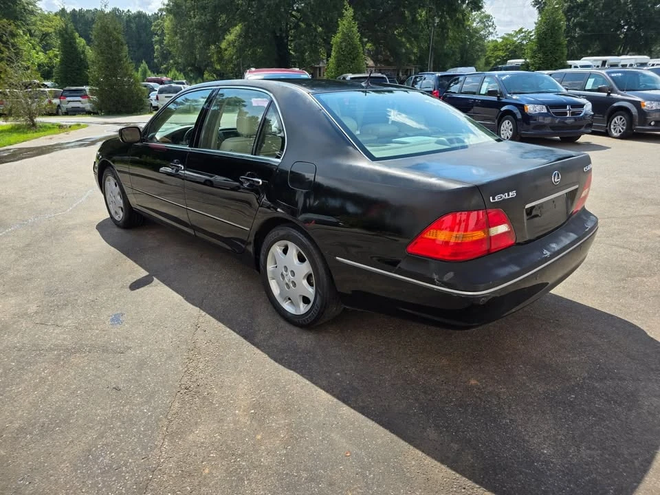 2001 Lexus LS 3rd Gen - Image 2 of 19