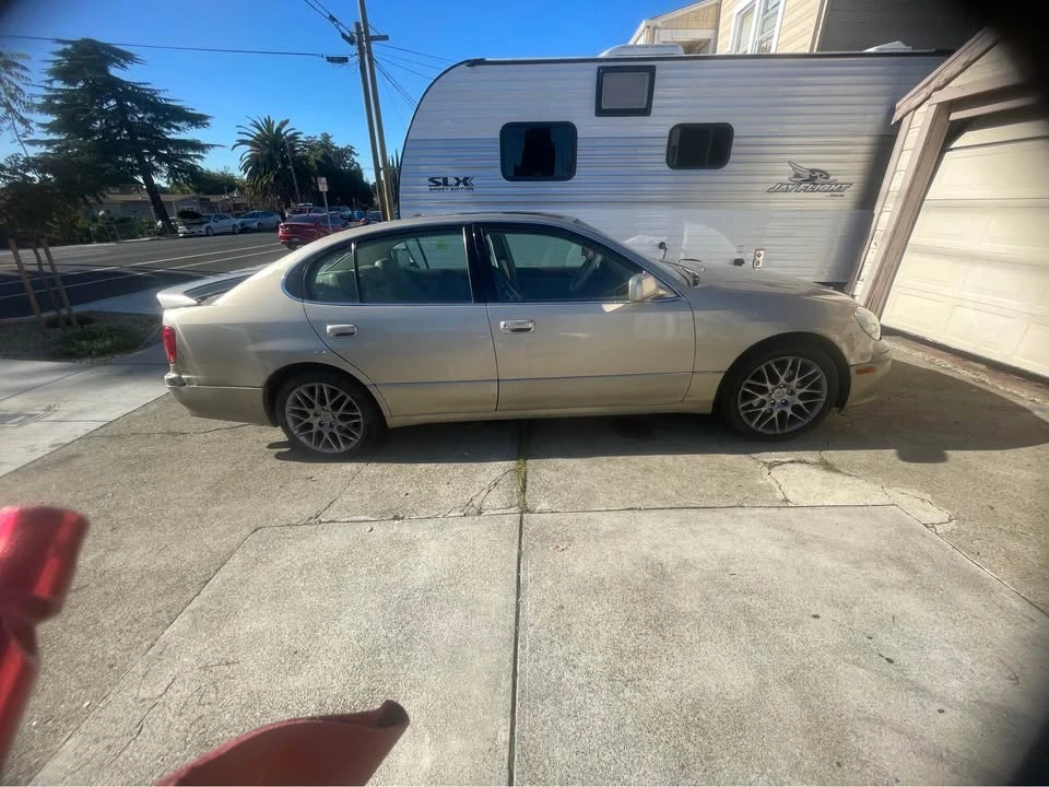 2001 Lexus LS 3rd Gen - Image 2 of 6