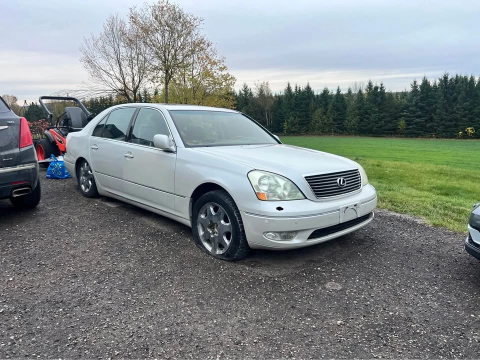 2001 Lexus LS 3rd Gen - Image 2 of 2