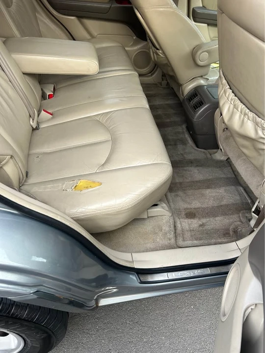 2001 Lexus LS 3rd Gen - Image 4 of 8