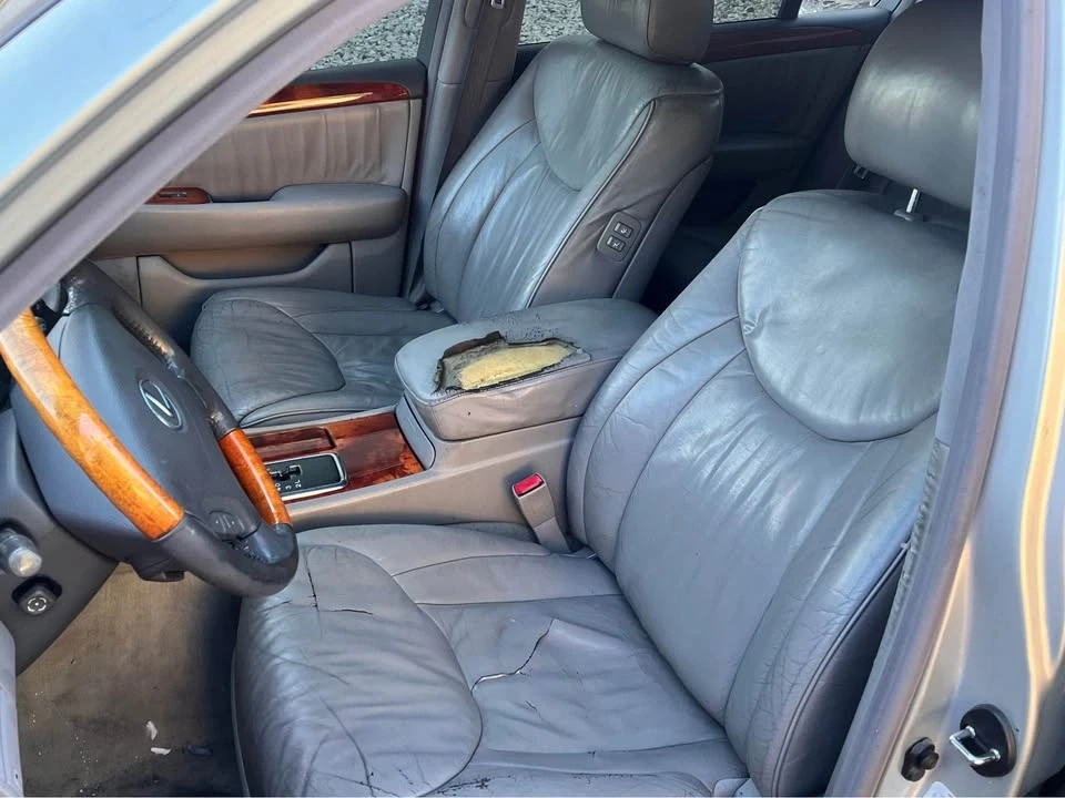 2001 Lexus LS 2nd Gen - Image 7 of 7