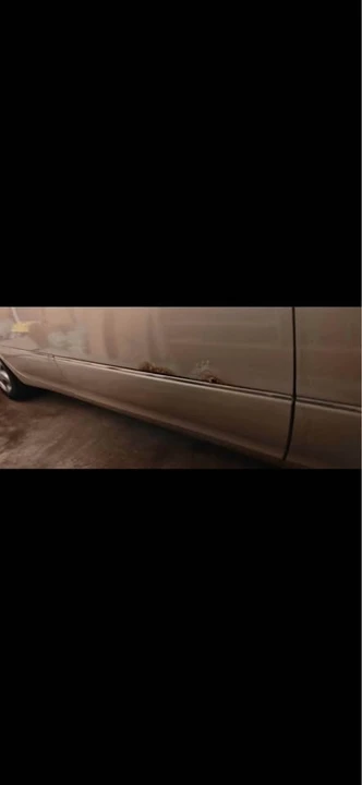 2001 Lexus LS 3rd Gen - Image 10 of 10