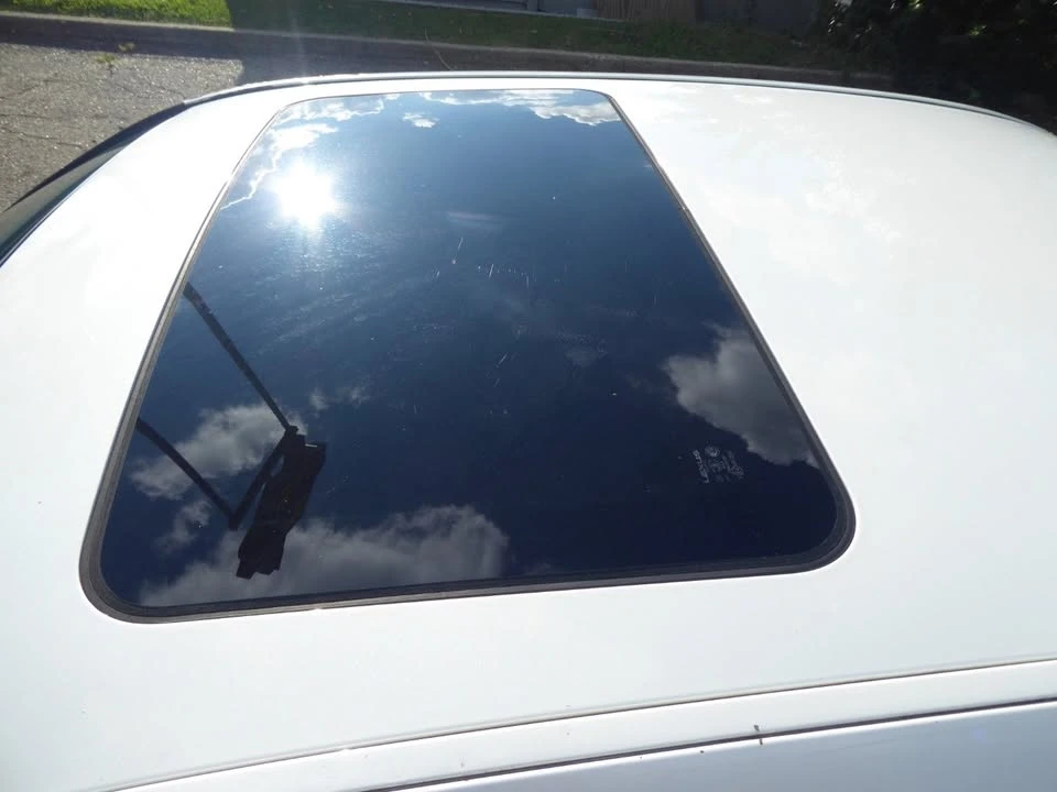 2001 Lexus LS 3rd Gen - Image 16 of 19