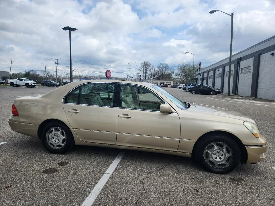 2001 Lexus LS 3rd Gen - Image 6 of 15