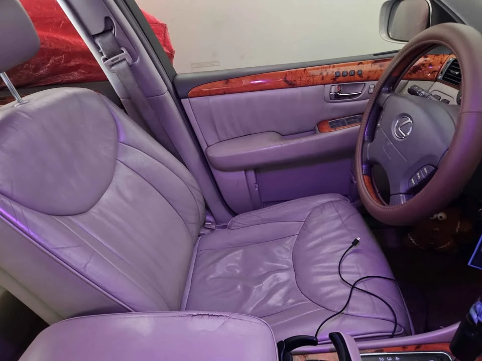 2001 Lexus LS 3rd Gen - Image 7 of 9