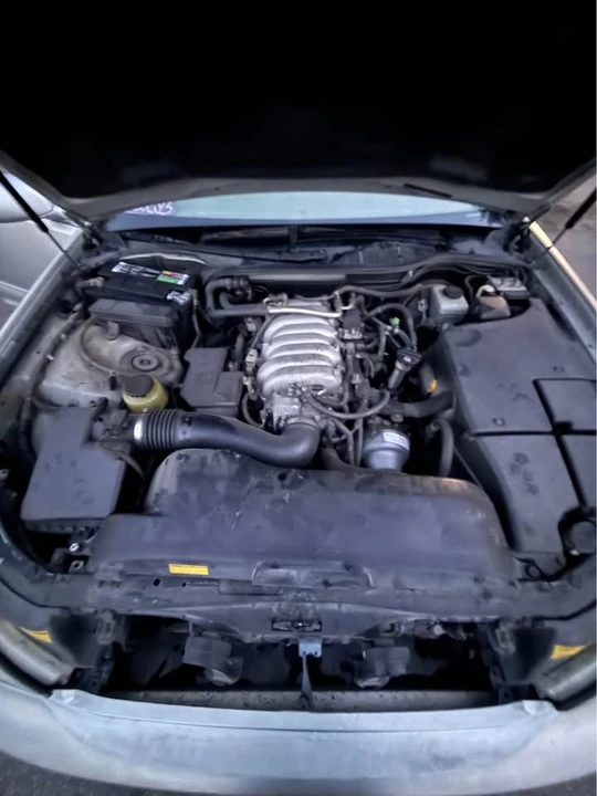 2001 Lexus LS 3rd Gen - Image 11 of 12