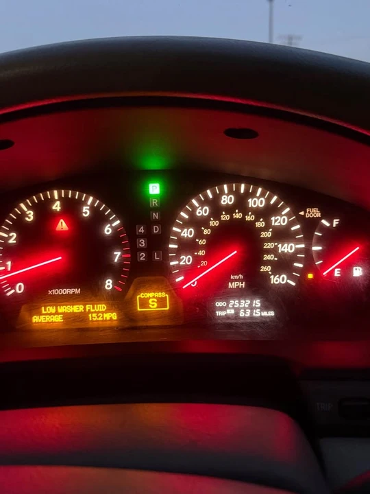 2001 Lexus LS 3rd Gen - Image 12 of 12