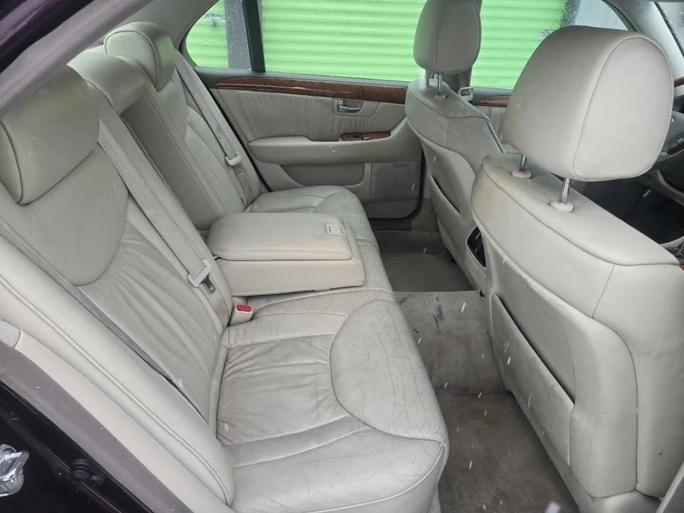 2001 Lexus LS 3rd Gen - Image 14 of 19
