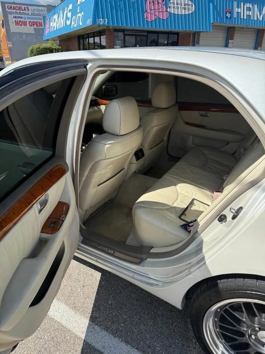 2001 Lexus LS 3rd Gen - Image 6 of 9