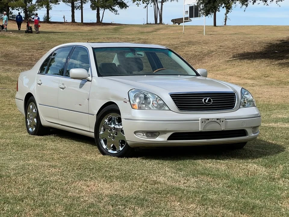 2001 Lexus LS 3rd Gen - Image 7 of 19
