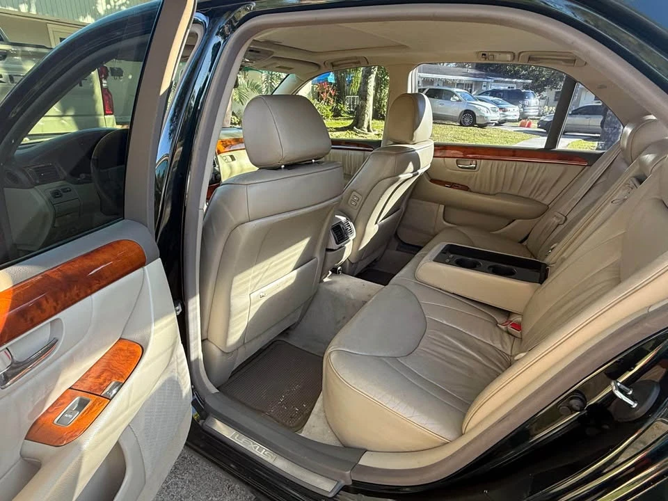 2001 Lexus LS 3rd Gen - Image 4 of 9