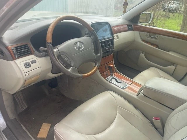 2001 Lexus LS 3rd Gen - Image 6 of 8