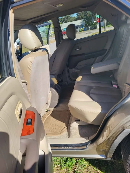 2001 Lexus LX 1st Gen - Image 5 of 5