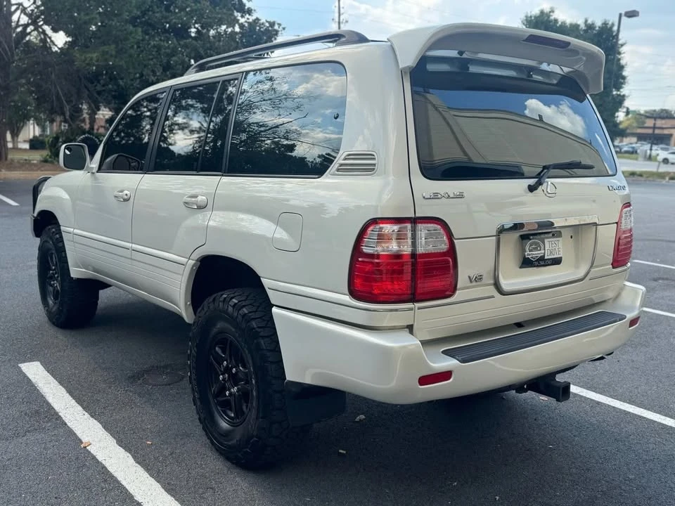 2001 Lexus LX 2nd Gen - Image 2 of 17