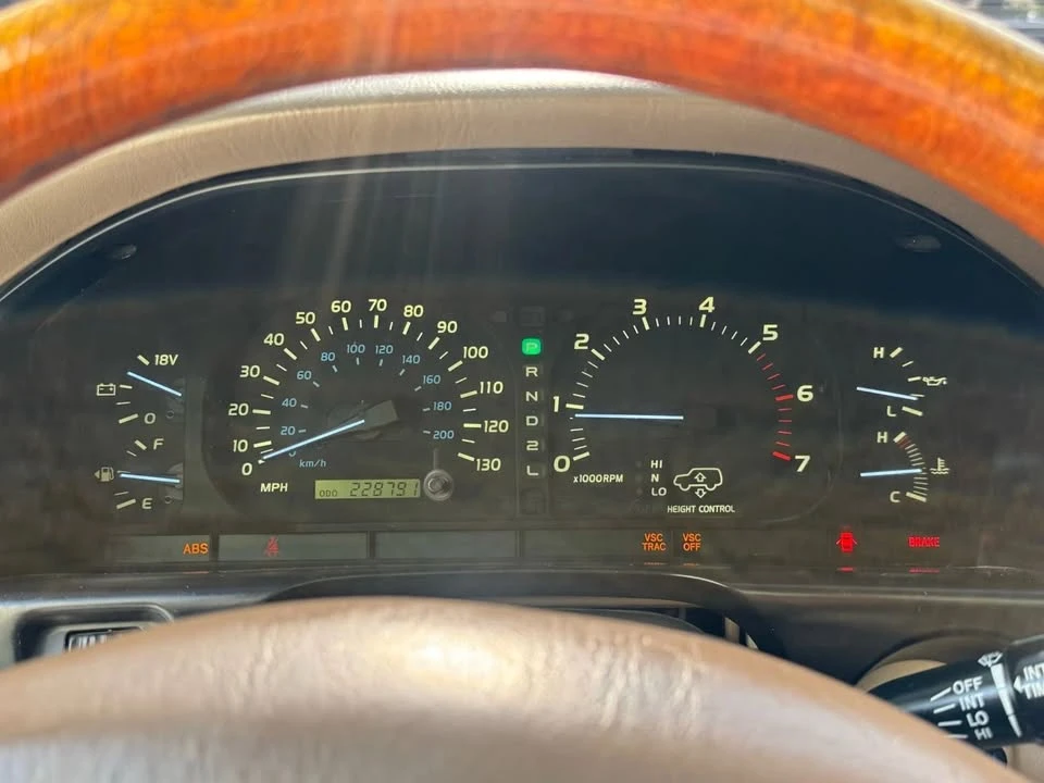 2001 Lexus LX 2nd Gen - Image 17 of 17