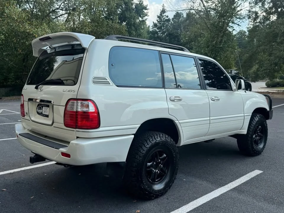 2001 Lexus LX 2nd Gen - Image 3 of 17