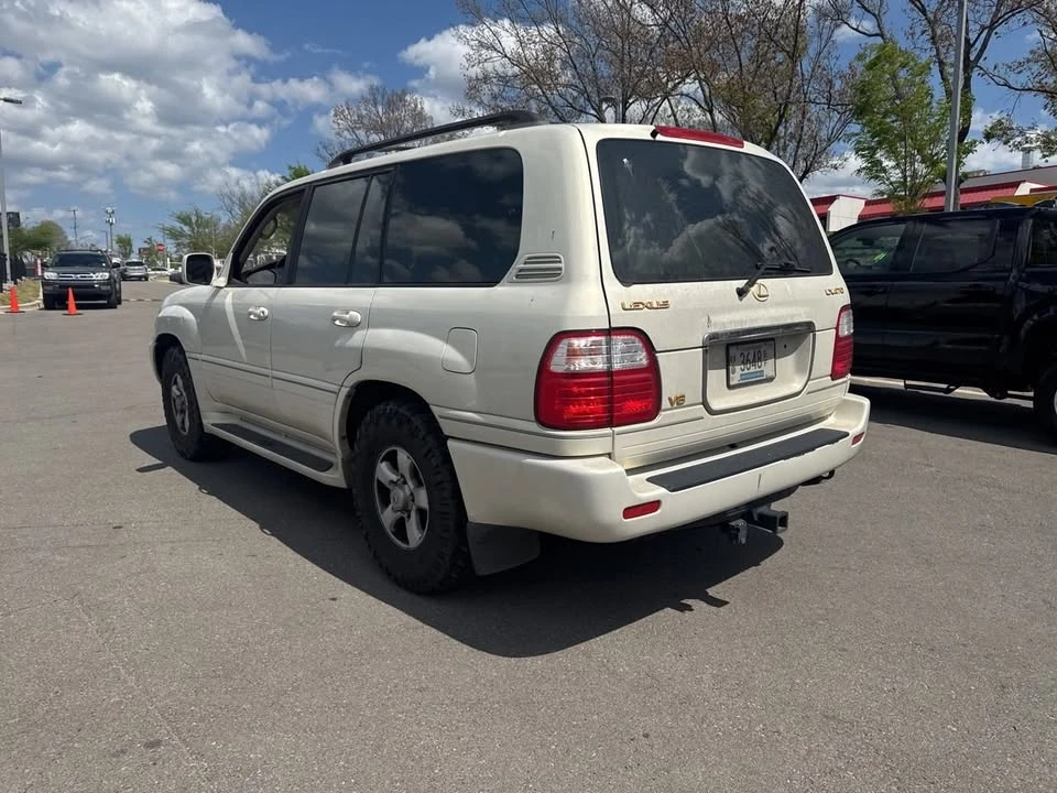 2001 Lexus LX 2nd Gen - Image 2 of 8