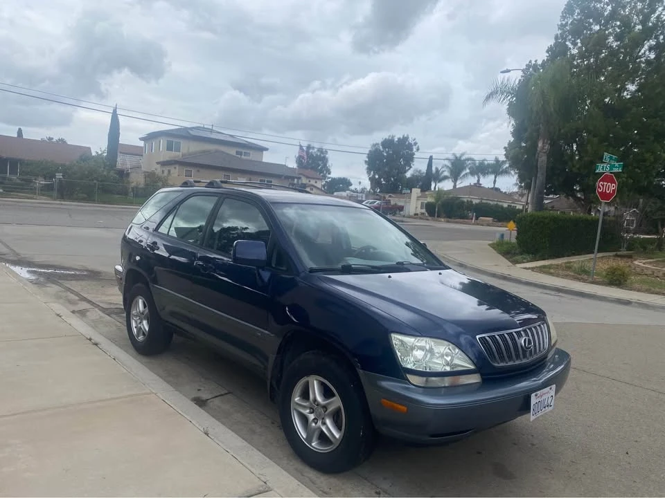 2001 Lexus RX 1st Gen - Image 8 of 12