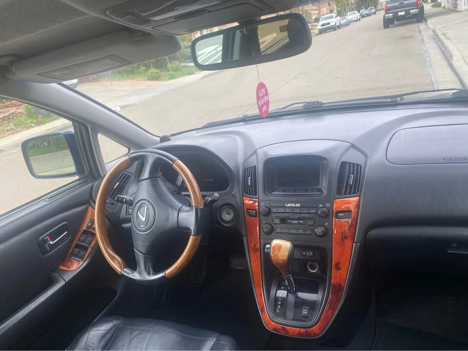 2001 Lexus RX 1st Gen - Image 10 of 12
