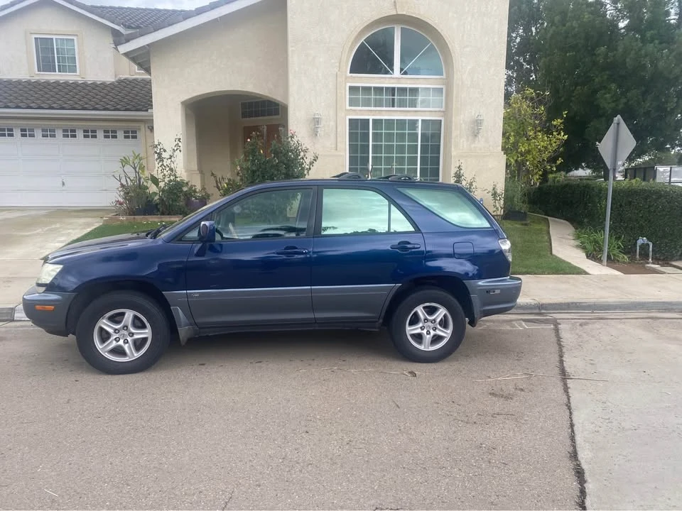 2001 Lexus RX 1st Gen - Image 6 of 12