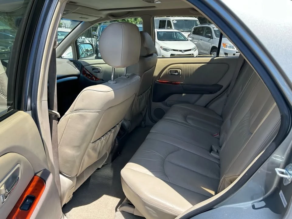 2001 Lexus RX 1st Gen - Image 12 of 20