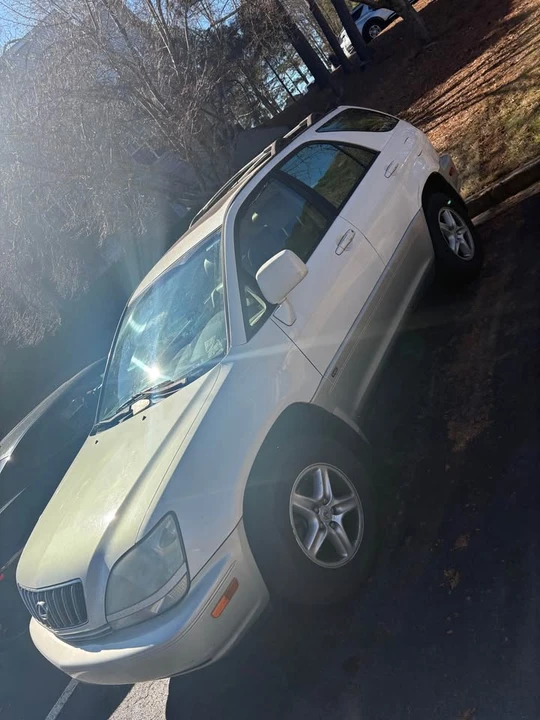 2001 Lexus RX 1st Gen - Image 2 of 6