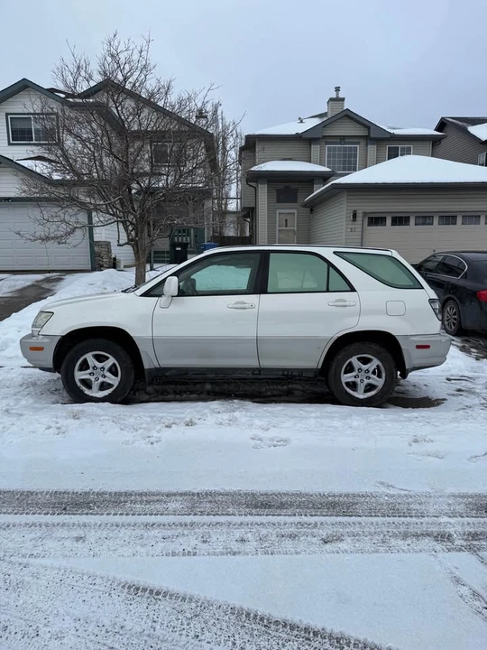 2001 Lexus RX 1st Gen - Image 2 of 13