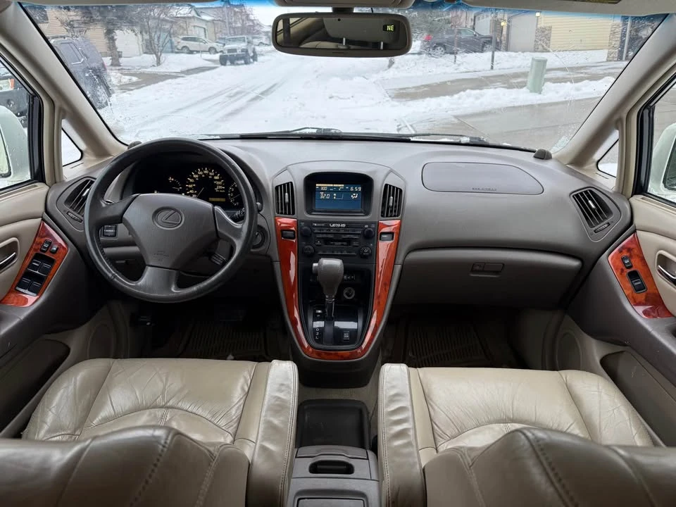 2001 Lexus RX 1st Gen - Image 12 of 13