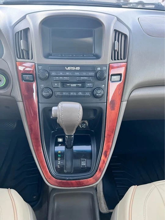 2001 Lexus RX 1st Gen - Image 11 of 13