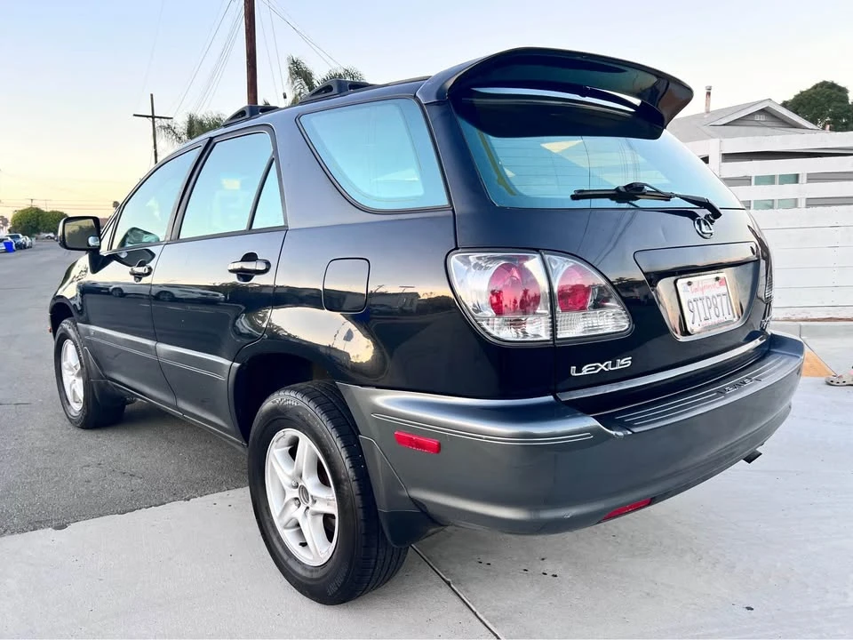 2001 Lexus RX 1st Gen - Image 4 of 13