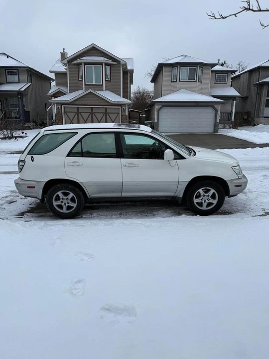 2001 Lexus RX 1st Gen - Image 4 of 13