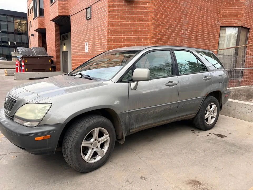 2001 Lexus RX 1st Gen - Image 9 of 10