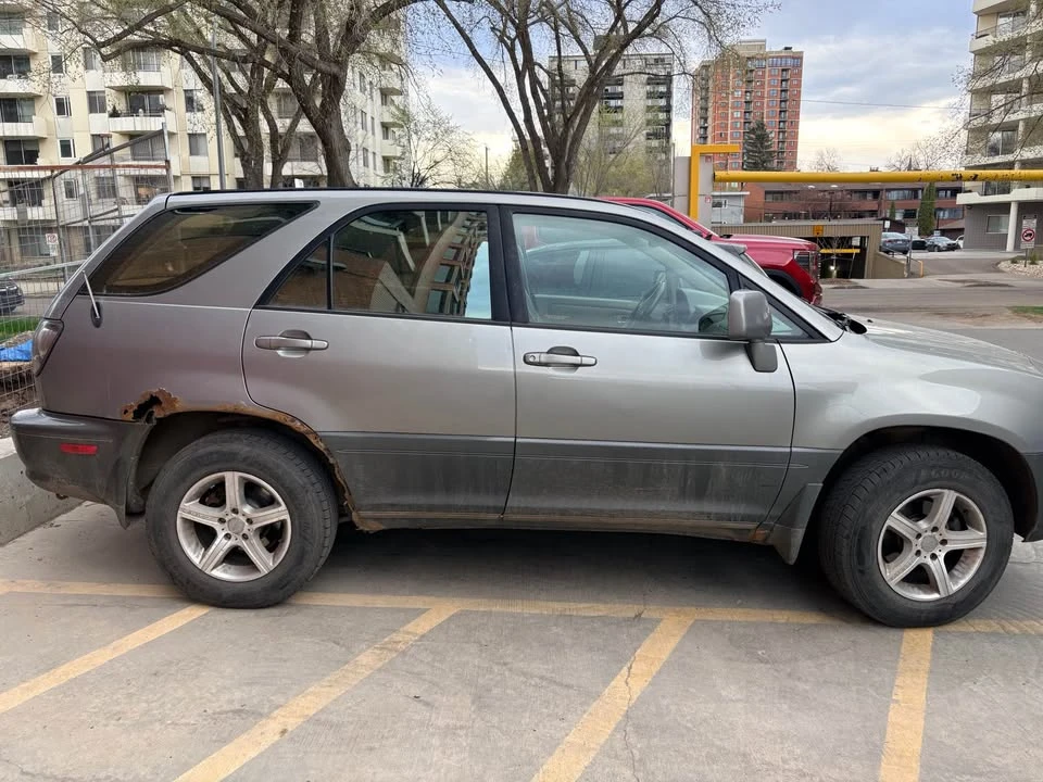 2001 Lexus RX 1st Gen - Image 7 of 10