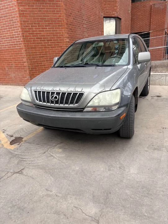 2001 Lexus RX 1st Gen - Image 4 of 11