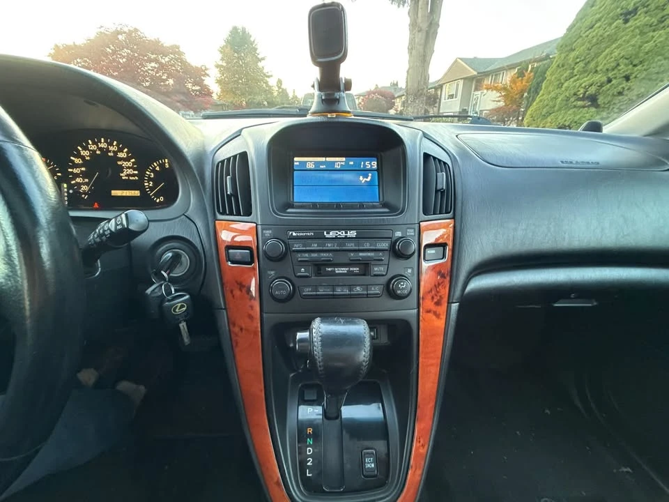 2001 Lexus RX 1st Gen - Image 11 of 18