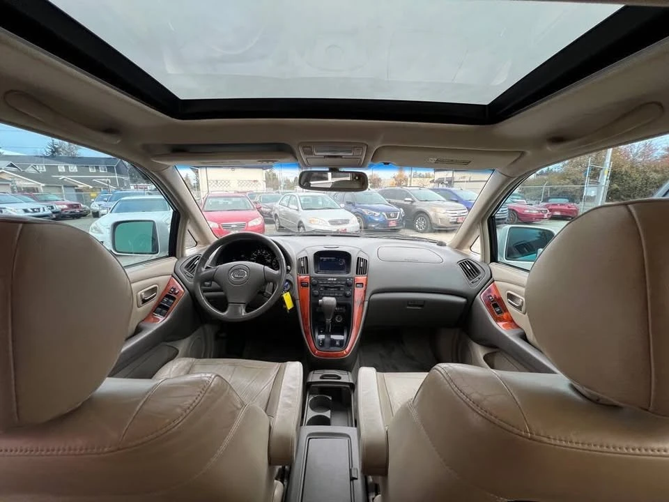 2001 Lexus RX 1st Gen - Image 10 of 18