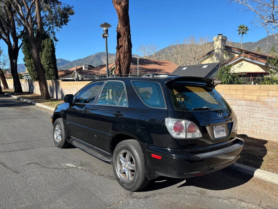 2001 Lexus RX 1st Gen - Image 5 of 10
