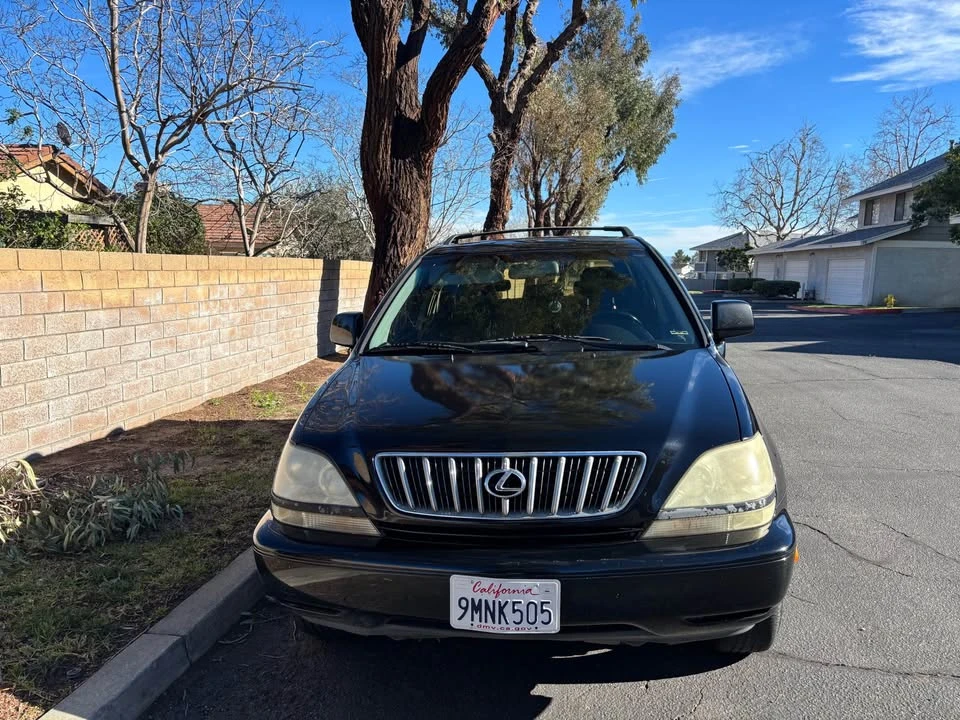 2001 Lexus RX 1st Gen - Image 2 of 10