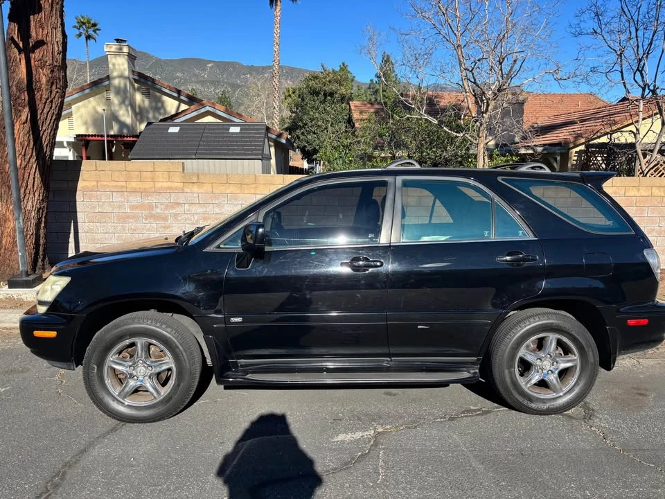 2001 Lexus RX 1st Gen - Image 3 of 10