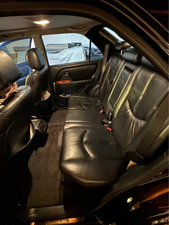 2001 Lexus RX 1st Gen - Image 7 of 10