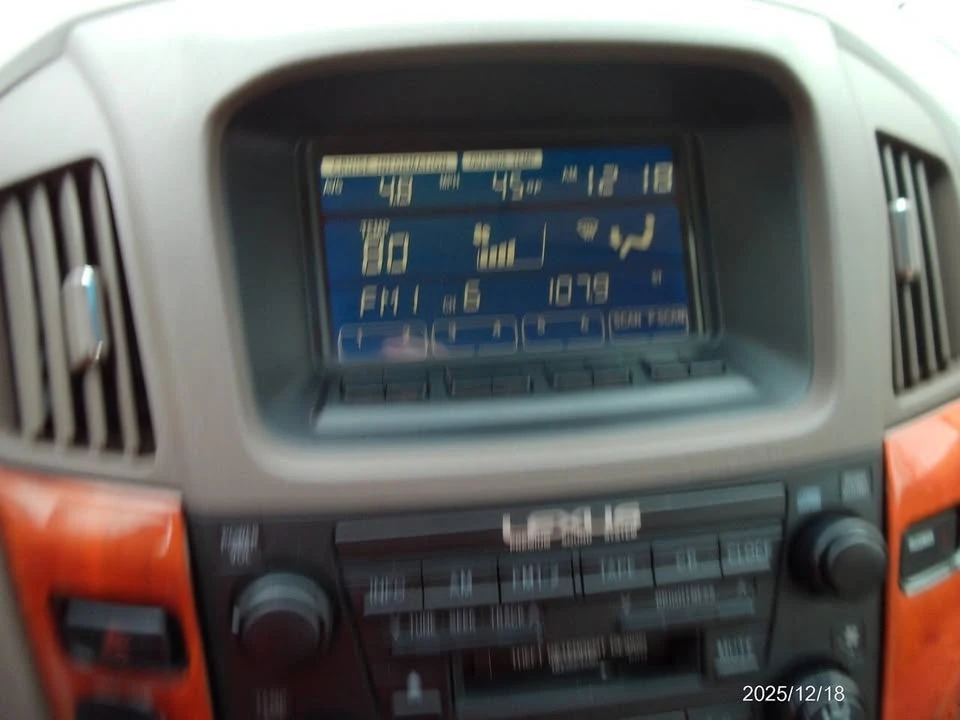 2001 Lexus RX 1st Gen - Image 9 of 15